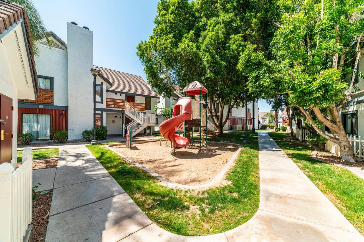 Metro Phx Upstairs 2Bd Sleeps 6 Heated Pool No Pets Allowed Phoenix Exteriör bild